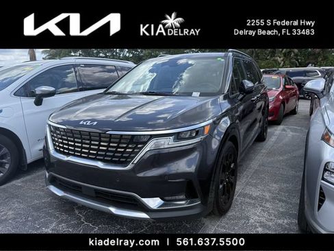 Certified 2022 Kia Carnival SX FWD image 4