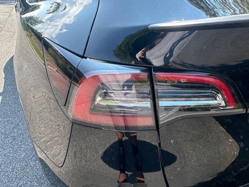 Used 2022 Tesla Model Y Performance image 20