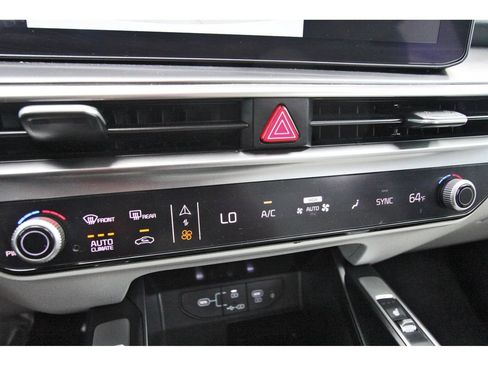 Used 2026 Kia Sorento S FWD image 28