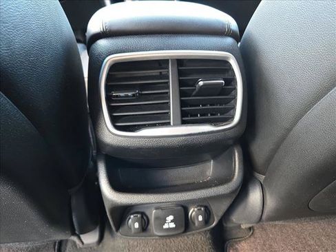 Used 2019 Hyundai Santa Fe FWD image 18