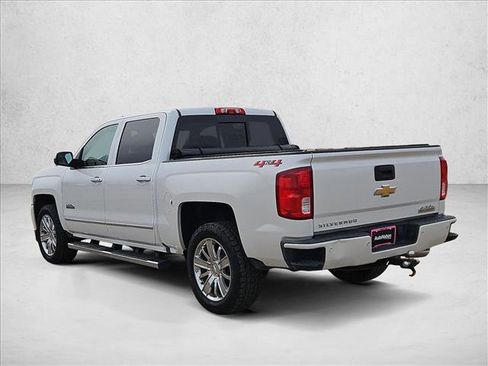 Used 2018 Chevrolet Silverado 1500 High Country image 8