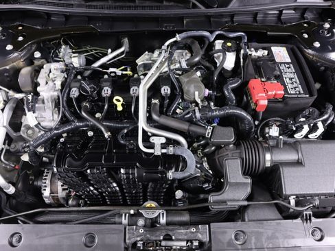Used 2025 Nissan Altima 2.5 SV FWD image 39