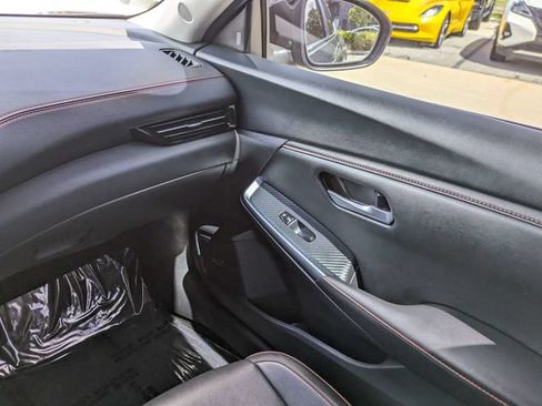 Certified 2025 Nissan Sentra SR w/ SR Premium Package FWD image 16