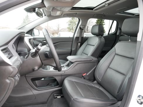 Used 2023 GMC Acadia SLT w/ Preferred Package image 34