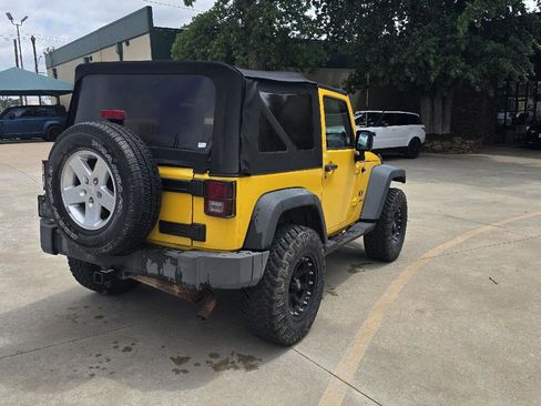 Used 2008 Jeep Wrangler X AWD/4WD image 4