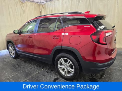 Used 2023 GMC Terrain SLE w/ Driver Convenience Package AWD/4WD image 9