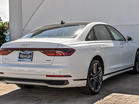 Used 2025 Audi A8 L 3.0T w/ Executive Package AWD/4WD image 13