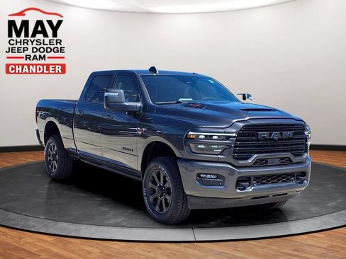 New 2026 RAM 2500 Laramie AWD/4WD image 17