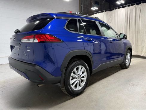 Used 2025 Toyota Corolla Cross LE image 4