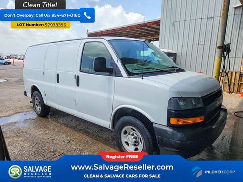 Used 2022 Chevrolet Express 2500 w/ Driver Convenience Package RWD image 5