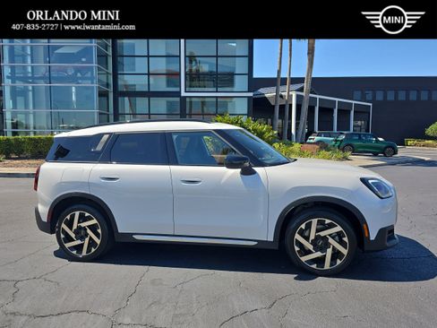 Used 2025 MINI Cooper Countryman S w/ Comfort Package Max image 1