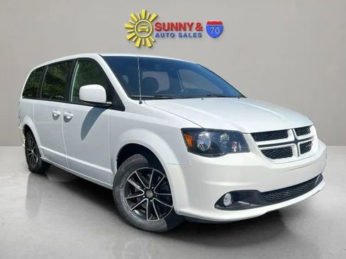 Used 2019 Dodge Grand Caravan GT FWD image 1