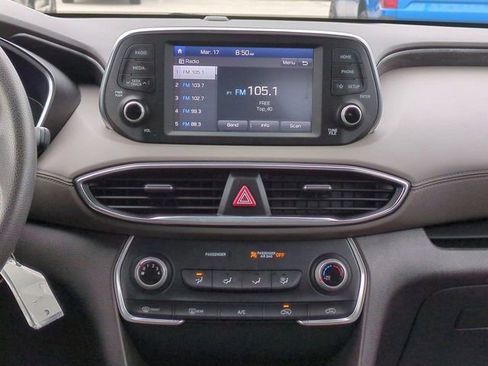 Used 2019 Hyundai Santa Fe SE image 18