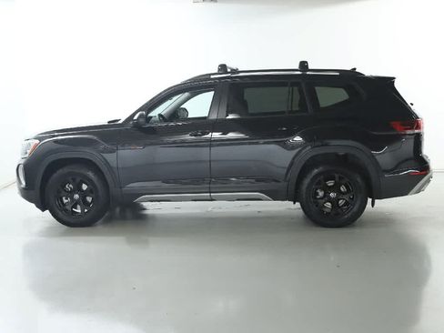 Certified 2024 Volkswagen Atlas Peak Edition SE AWD/4WD image 41