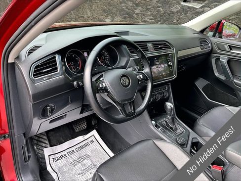 Used 2019 Volkswagen Tiguan SE w/ Panoramic Sunroof Package AWD/4WD image 10