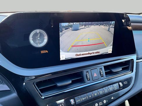Certified 2024 Lexus ES 350 w/ Premium Package FWD image 25