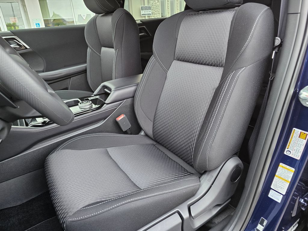 New 2026 Mitsubishi Outlander ES AWD/4WD image 16