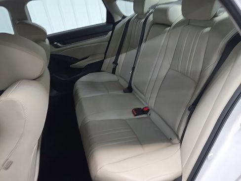 Used 2018 Honda Accord EX-L image 32