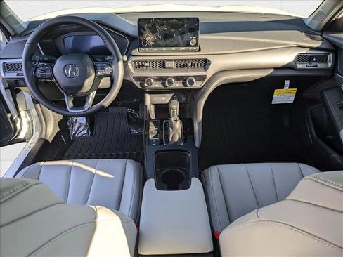 Used 2025 Acura Integra FWD image 12