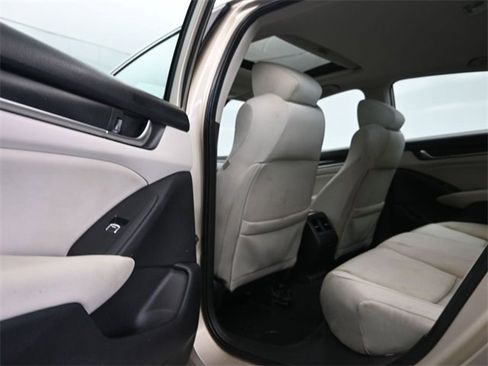 Certified 2018 Honda Accord EX image 13