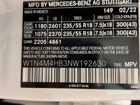 Used 2022 Mercedes-Benz GLB 250 4MATIC image 22
