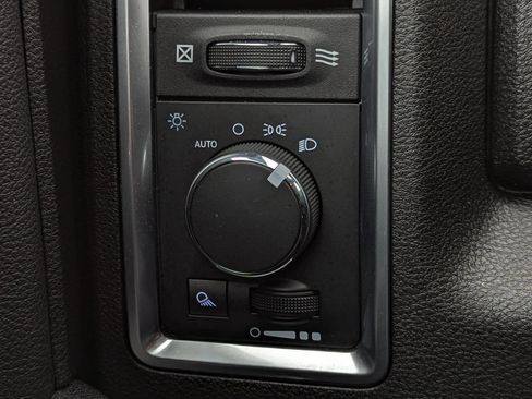 Used 2021 RAM 1500 Classic Warlock AWD/4WD image 25