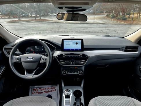 Used 2020 Ford Escape SE image 28
