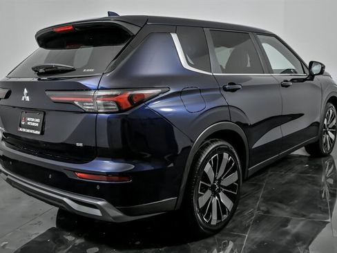 New 2026 Mitsubishi Outlander SE image 8
