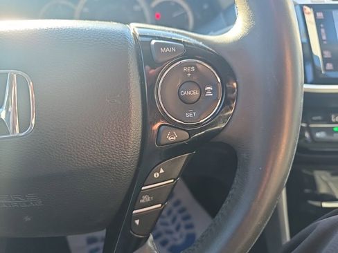 Used 2017 Honda Accord Touring image 26