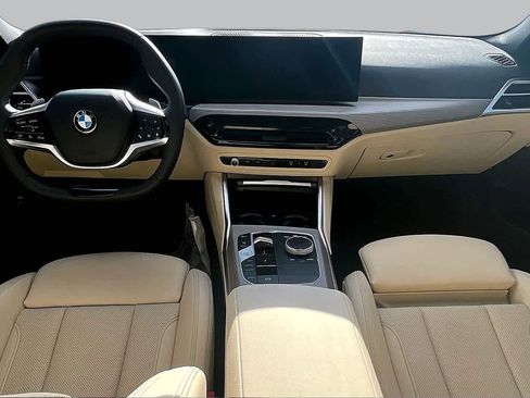 Used 2025 BMW 330i Sedan w/ Convenience Package RWD image 10