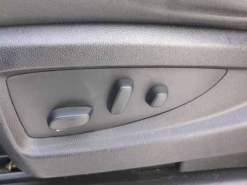 Used 2017 Chevrolet Suburban LS image 16