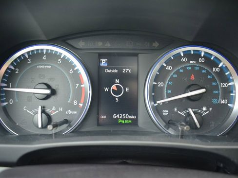 Used 2019 Toyota Highlander Limited image 14