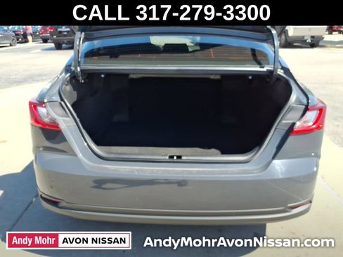 Used 2025 Toyota Camry LE FWD image 12