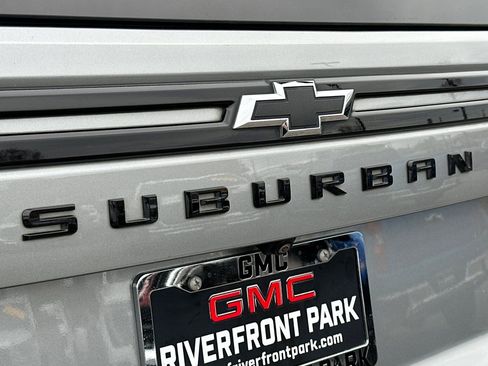 Used 2023 Chevrolet Suburban Z71 w/ Off-Road Capability Package image 53