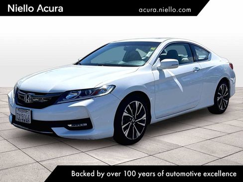 Used 2017 Honda Accord EX image 1