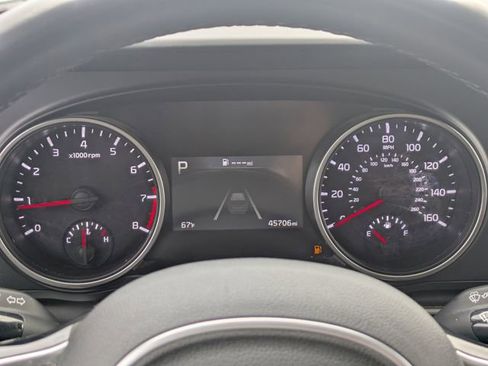 Used 2024 Kia Carnival LX FWD image 27