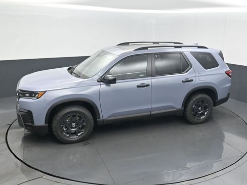 New 2026 Honda Pilot TrailSport image 12