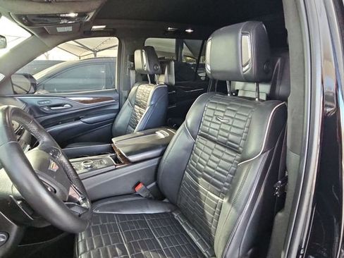 Used 2022 Cadillac Escalade ESV Sport Platinum w/ LPO, ONYX Package image 9