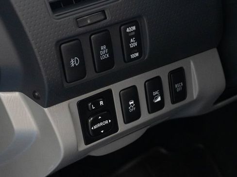 Used 2013 Toyota Tacoma 4x4 Double Cab w/ TRD Off-Road Pkg image 6