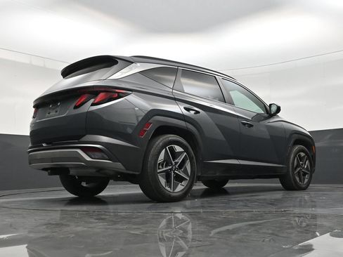 Used 2025 Hyundai Tucson SEL FWD image 24