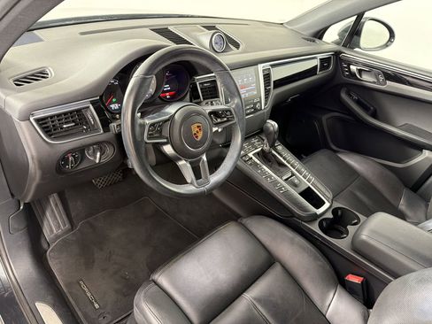 Used 2017 Porsche Macan S AWD/4WD image 4