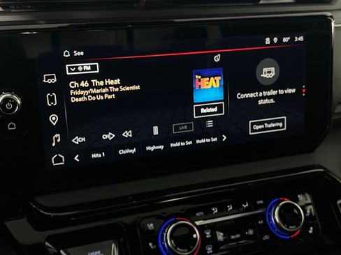 Used 2025 GMC Sierra 1500 AT4X image 16