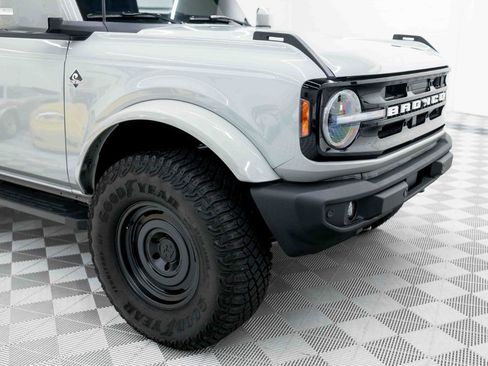 Used 2022 Ford Bronco Outer Banks w/ Sasquatch Package AWD/4WD image 23