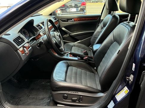 Used 2013 Volkswagen Passat TDI SEL Premium image 12