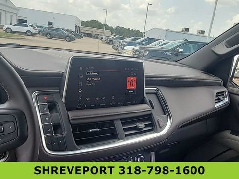Certified 2023 GMC Yukon XL SLT w/ SLT Premium Package RWD image 13