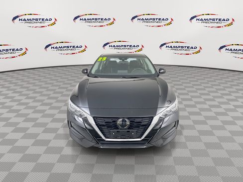 Used 2023 Nissan Sentra SV image 3