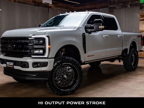 Used 2026 Ford F250 Platinum AWD/4WD image 5