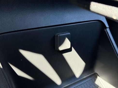 Used 2025 Buick Enclave Preferred w/ Super Cruise Package image 34