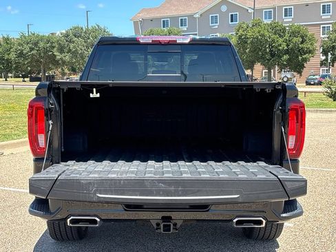 Used 2025 GMC Sierra 1500 Denali w/ Denali Reserve Package AWD/4WD image 7