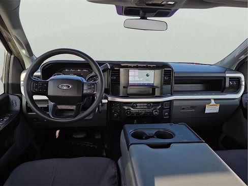 Used 2023 Ford F450 XL image 9